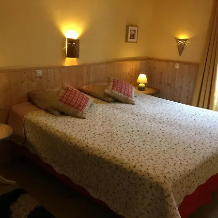 Bed and breakfast Chambres D'hotes Les Garconnieres Du Sancy