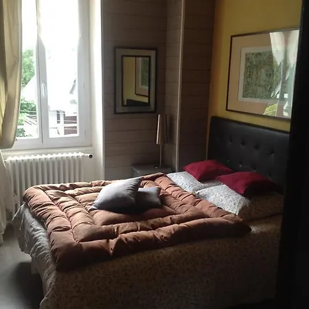 Chambres D'hotes Les Garconnieres Du Sancy