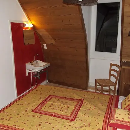 Chambres D'hotes Les Garconnieres Du Sancy *